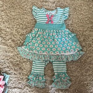 Ruffle outfit